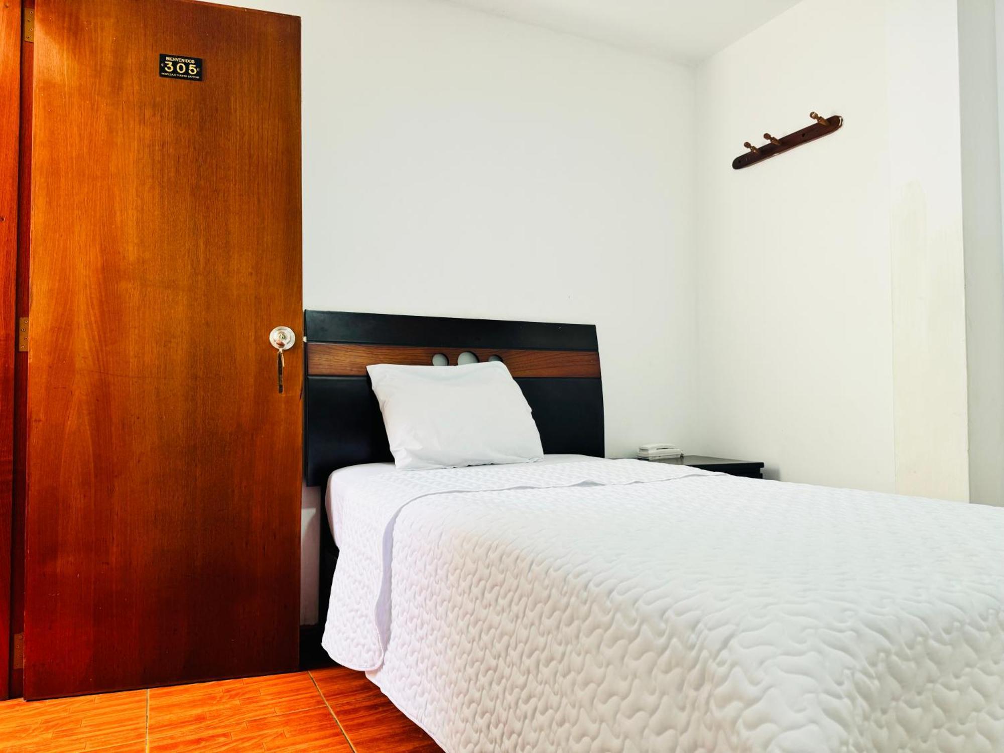 Hotel Puerto Bayovar Mala Zewnętrze zdjęcie