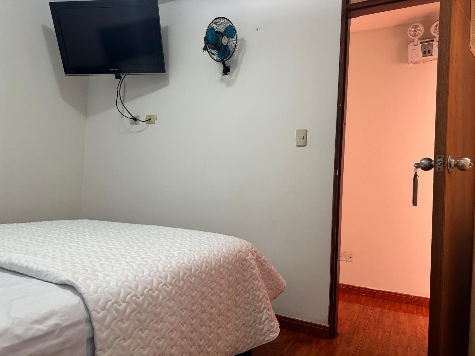 Hotel Puerto Bayovar Mala Zewnętrze zdjęcie